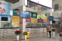 Bến xe Giáp Bát “nhiều hàng, thiếu khách” ngày giáp Tết