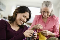 Những cách để sống chung với mẹ chồng khó tính