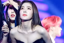 Nhãn hàng lao đao khi nghệ sĩ vấp tranh cãi, bị tẩy chay