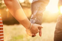 Bắt tận tay vợ ngoại tình, chồng "đứng hình" khi giáp mặt kẻ thứ ba