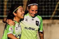 Huỳnh Như: Cầu thủ Việt Nam đủ sức chơi bóng ở châu Âu