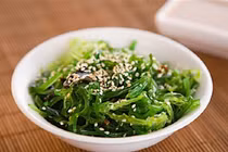 Lý do vì sao rong biển luôn xuất hiện trên mâm cơm người Nhật
