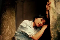 Diễn viên Lệ Hằng sa ngã, giới văn nghệ sĩ nói gì?