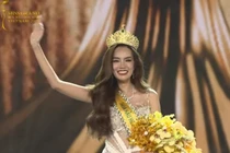 Lê Hoàng Phương đăng quang Hoa hậu Hòa bình Việt Nam 2023