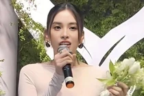 Hoa hậu Tiểu Vy bắt được hoa cưới trong hôn lễ Phương Anh
