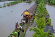 Video: Độc lạ quán cà phê Rơm nằm giữa đồng lúa ở Cần Thơ