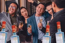 Bị sếp ép đấu rượu, nhân viên cố uống và kết quả bi thảm