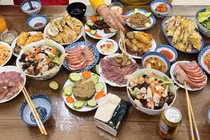 Bữa cơm đầu xuân chỉ có 3 ông chồng và những chuyện bất ngờ