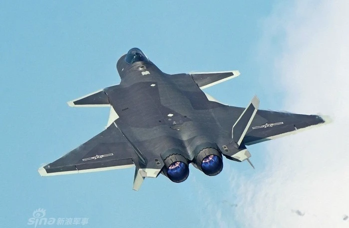 Tiêm kích tàng hình J-20 Trung Quốc vẫn dùng động cơ Nga?