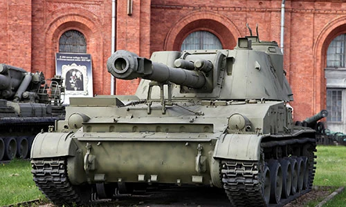 Thăm kho vũ khí khổng lồ trong Bảo tàng St. Petersburg (1)