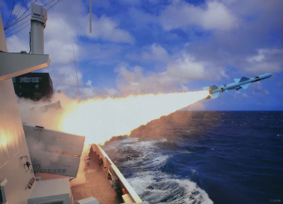 Trung Quốc tung ảnh tàu chiến bắn tên lửa “dọa” Nhật Bản