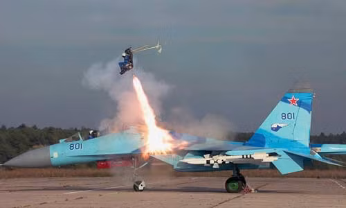 Khám phá ghế phóng dù trên chiến đấu cơ Việt Nam