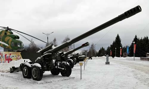 Thăm thú công viên vũ khí huyền thoại ở Nga