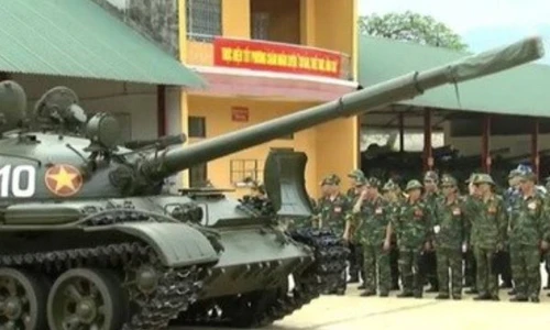 Khám phá “hai anh em” của xe tăng T-62 Việt Nam