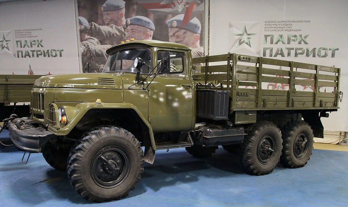 Chiêm ngưỡng những huyền thoại xe tải quân sự Nga