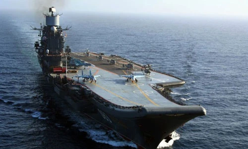Bất ngờ: Nga thay Mistral bằng…tàu sân bay Kuznetsov