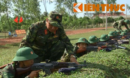 Một buổi huấn luyện sư đoàn Việt Nam đánh 3.500 trận