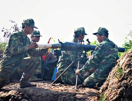 Quân khu 9 diễn tập bắn đạn thật