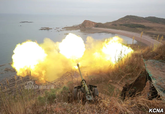 Mục kích pháo bờ biển Triều Tiên nã đạn tấn công