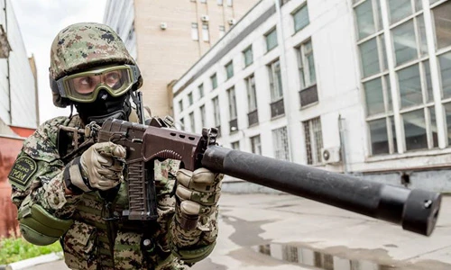 Cặp súng “khủng” của đặc nhiệm chống ma túy FSKN Nga