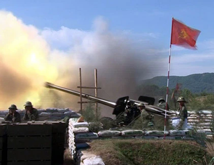 Quân khu 4 diễn tập bắn mục tiêu trên biển