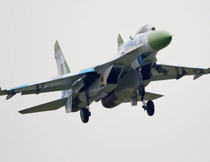 Đo sức mạnh “kẻ tấn công sườn” Su-27 của Nga