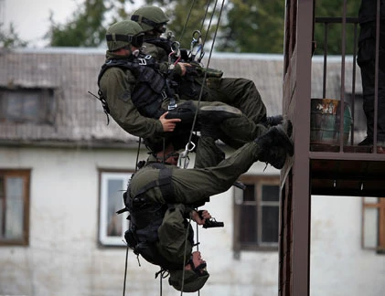 Mục kích cuộc thi tài giữa đặc nhiệm “sừng sỏ” Nga, Belarus