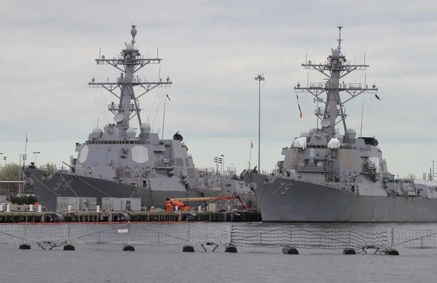 Hùng vĩ căn cứ hải quân lớn nhất thế giới