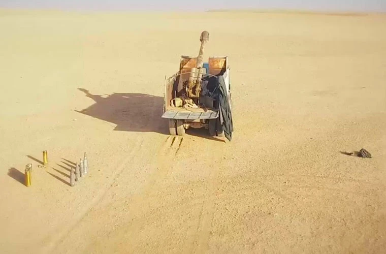 Kinh ngạc lựu pháo…tự hành cỡ 152mm của phiến quân IS