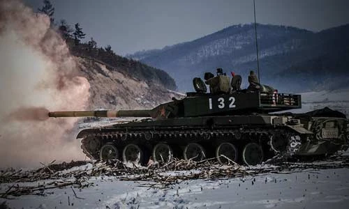 Vua tăng Type 99 TQ tập trận trong mùa đông -22 độ