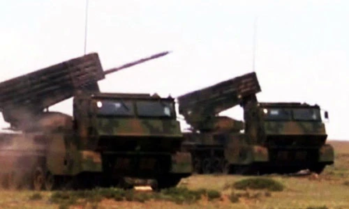 Ảnh pháo phản lực đa nòng bí ẩn của Trung Quốc