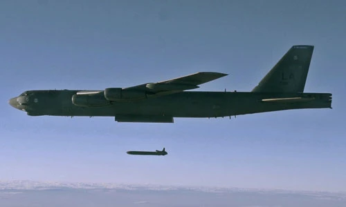 Bật mí tên lửa mà “pháo đài bay” B-52H mới bắn thử
