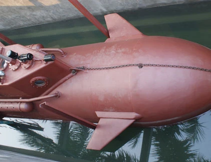 Xem thử nghiệm tàu ngầm Trường Sa trong bể nước