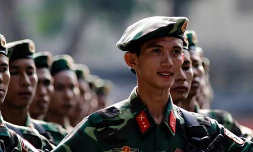 Ảnh QS ấn tượng tuần: lính trinh sát đặc nhiệm Việt Nam