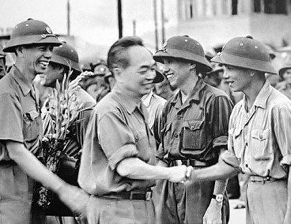 Đại tướng Võ Nguyên Giáp với Quân đội Nhân dân Việt Nam