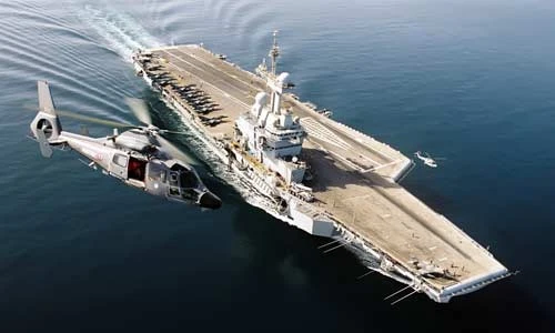 Tàu sân bay Pháp tham gia đánh IS "khủng" cỡ nào?