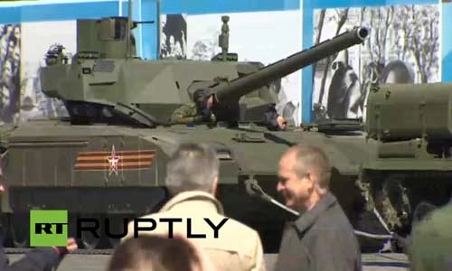 Ảnh quân sự ấn tượng tuần: siêu tăng T-14 Armata…chết máy