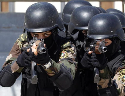 Lộ đội nữ đặc nhiệm xinh đẹp bảo vệ Tổng thống Palestine