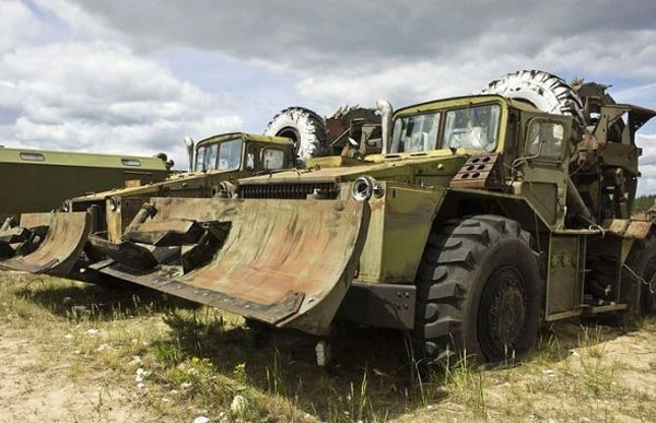 Tiếc ngẩn ngơ dàn trang bị quân sự bỏ không của Nga