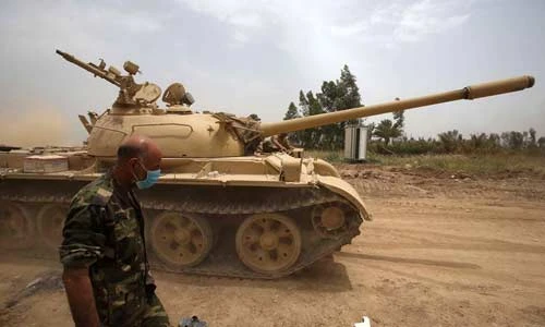 Xe tăng Type 69 Trung Quốc sản xuất xung trận đánh IS