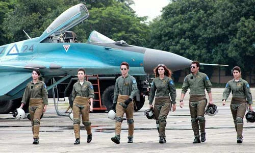 Bất ngờ phi đội máy bay Không quân Myanmar