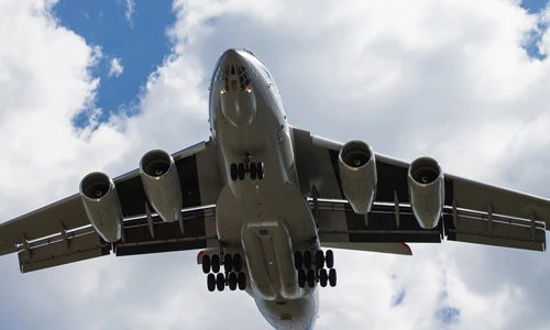 Việt Nam quan tâm tới máy bay vận tải Il-76 của Nga?