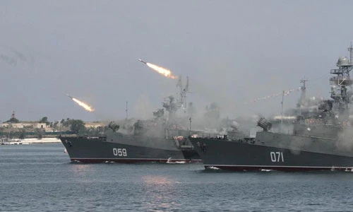 Sức mạnh khủng khiếp của Quân đội Nga qua loạt ảnh Reuters