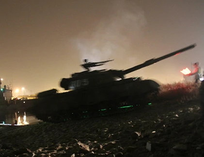 Trung Quốc tập trận đổ bộ đường biển trong đêm 