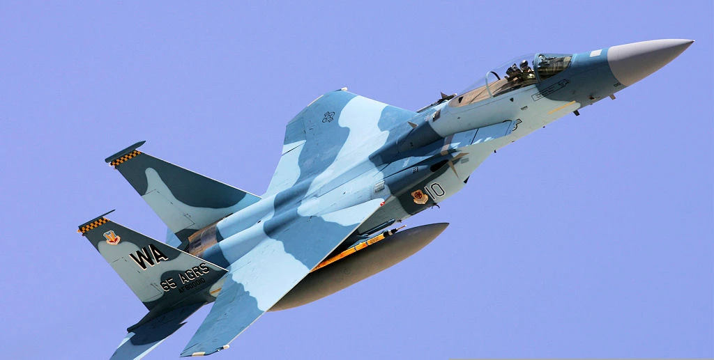 Khó đỡ chiến đấu cơ Mỹ đóng giả phi cơ Nga