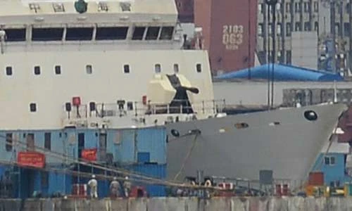 Nguy hiểm, tàu hải cảnh TQ được lắp pháo lớn