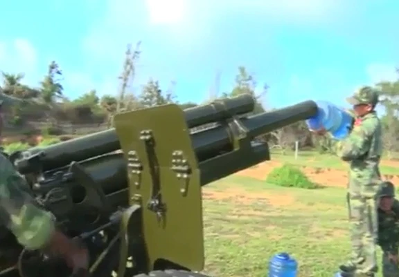 Kỳ lạ: Việt Nam cho lựu pháo “uống nước” làm gì?