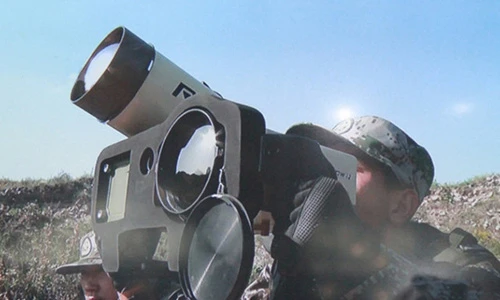 Lính Trung Quốc tập dùng tên lửa chống tăng “nhái” Javelin Mỹ