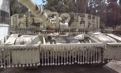 Quân đội Syria làm gì để bảo toàn xe tăng T-72?