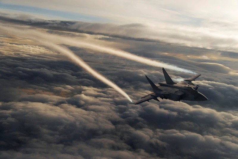 Dũng mãnh tiêm kích MiG-31 đánh chặn trên tầng bình lưu